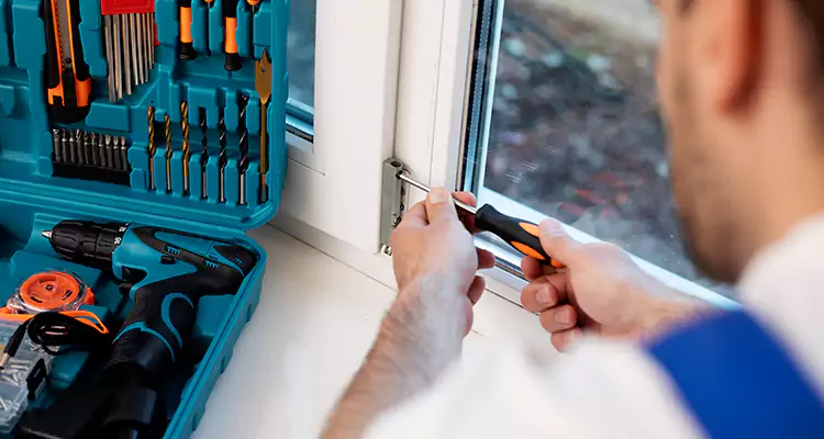 Mirrored Sliding Doors Replacement Expert in Wright, FL